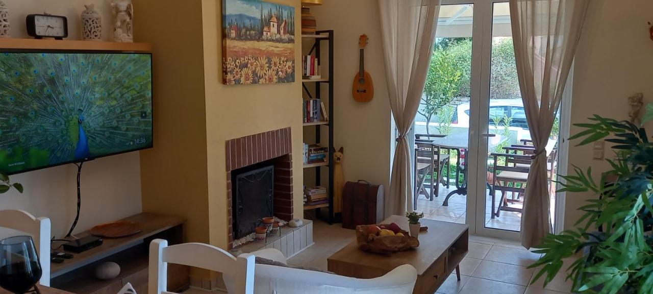 Adi'S Apartment On The Beach Barbati Exterior foto
